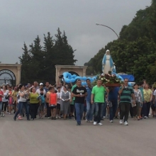 مسيرة من المدرسة إلى بكركي