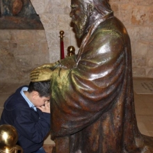 سوا نبني الجسور بين الأرض... والسما